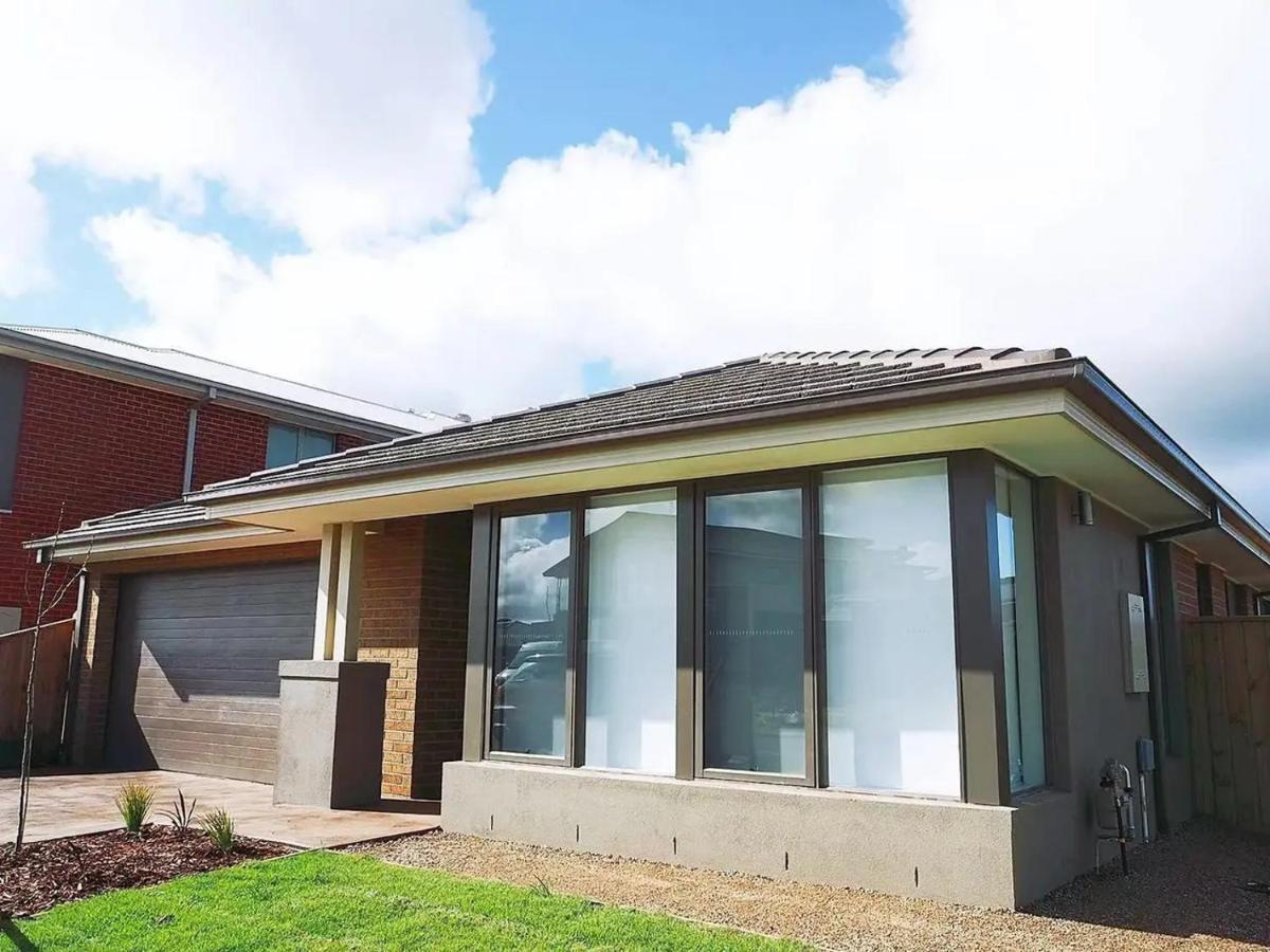 Comfortable 5Br House 6Mins To Werribee Station.Great Ocean Road Tourist Stopover独栋别墅 Exterior photo